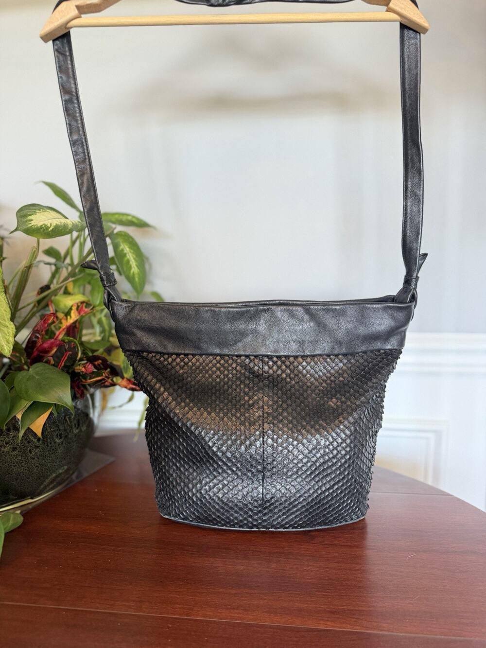Vtg Charles Klein Python Snake Skin leather Shoulder Bag Made In Italy